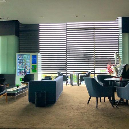 Pariss Hotel Джохор Бахру Екстериор снимка