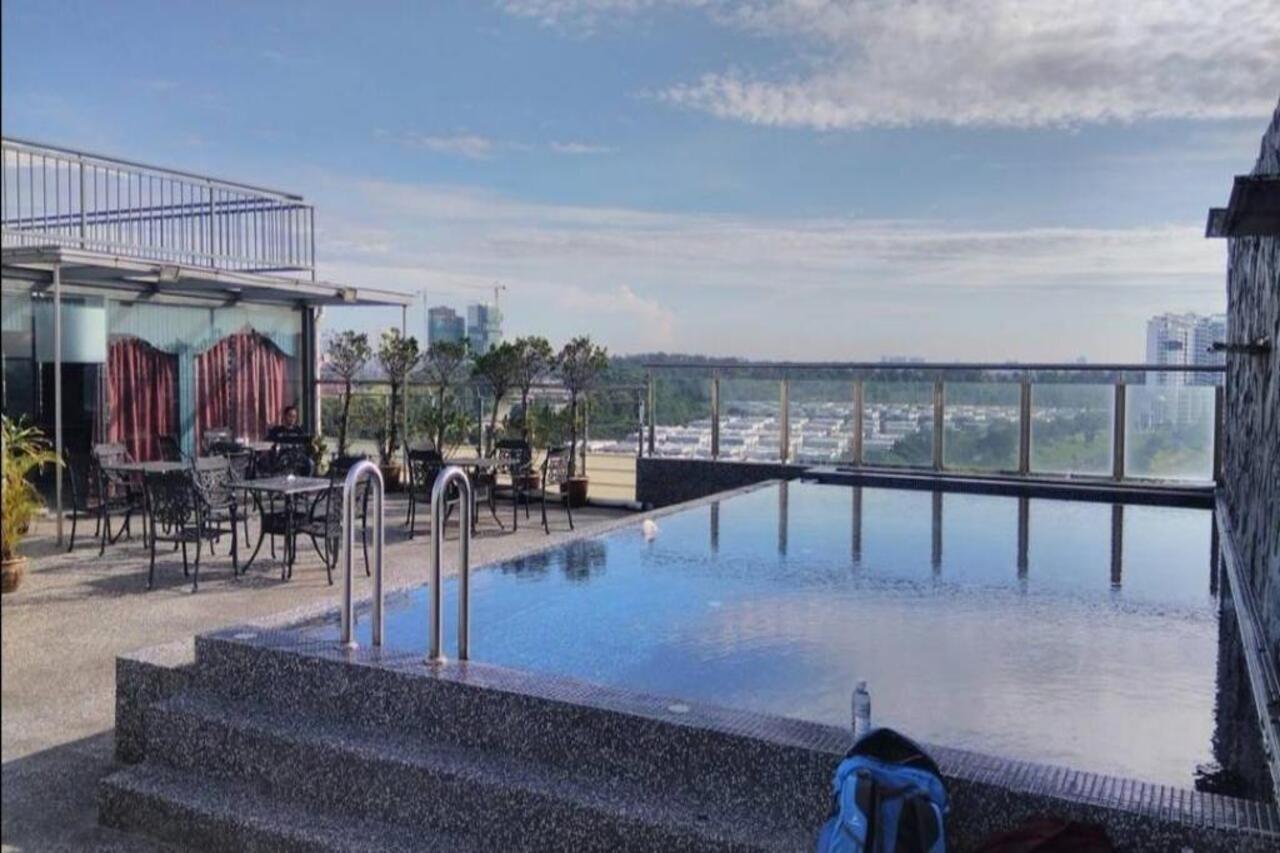 Pariss Hotel Джохор Бахру Екстериор снимка