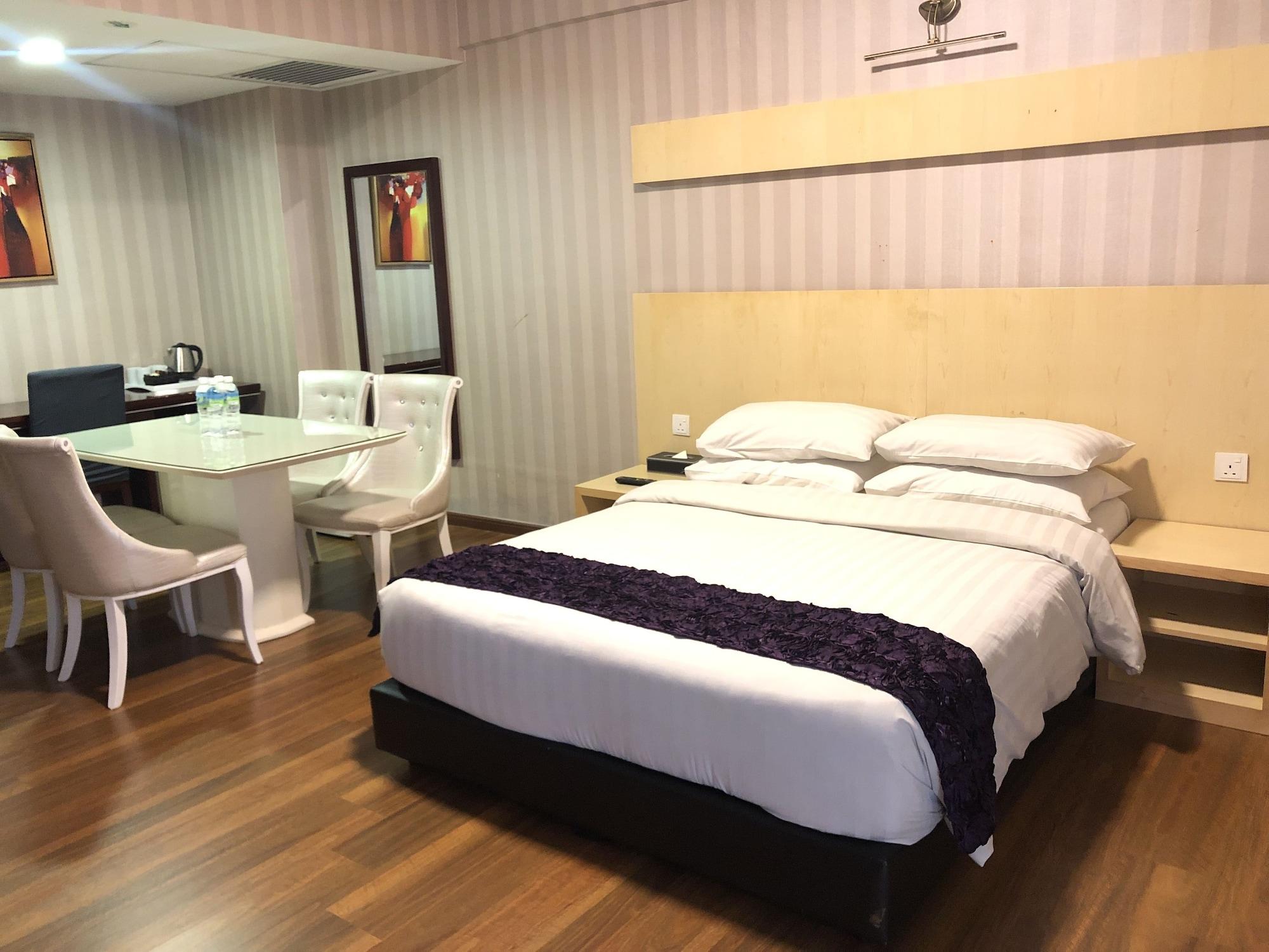 Pariss Hotel Джохор Бахру Екстериор снимка