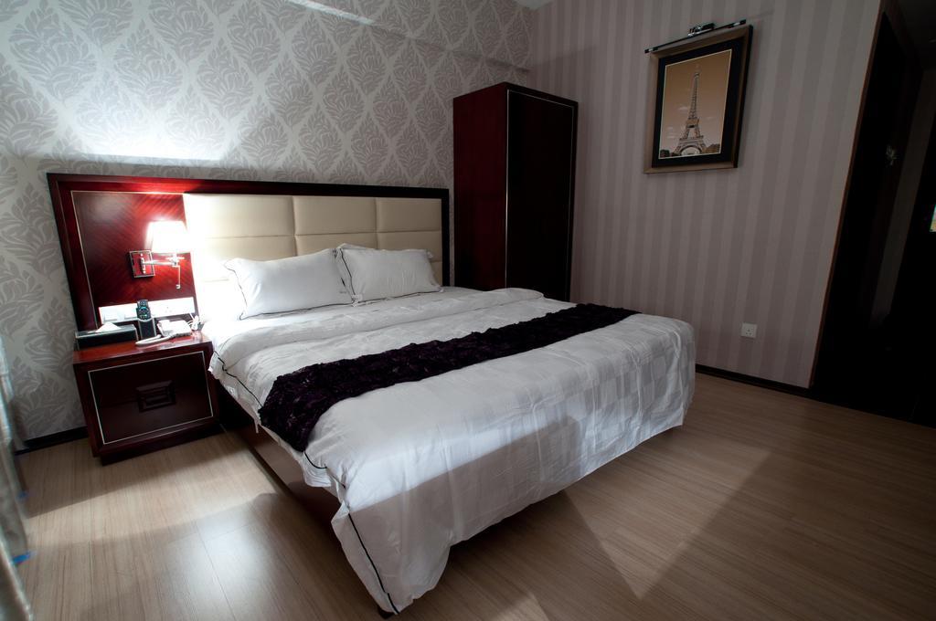 Pariss Hotel Джохор Бахру Стая снимка
