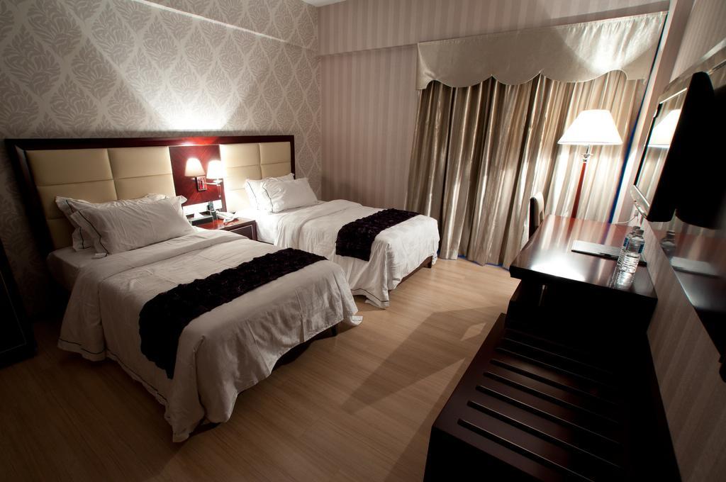 Pariss Hotel Джохор Бахру Стая снимка