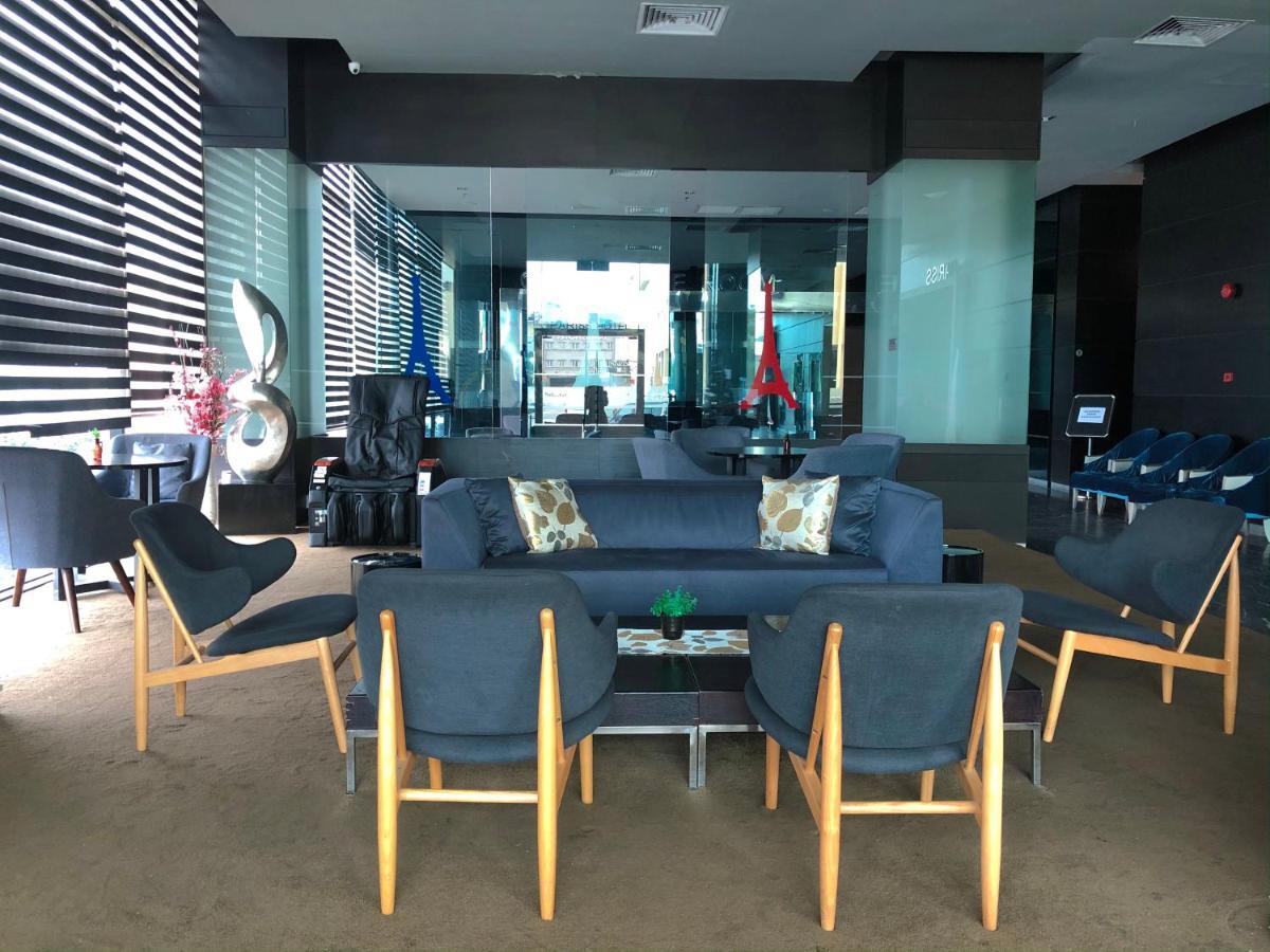 Pariss Hotel Джохор Бахру Екстериор снимка